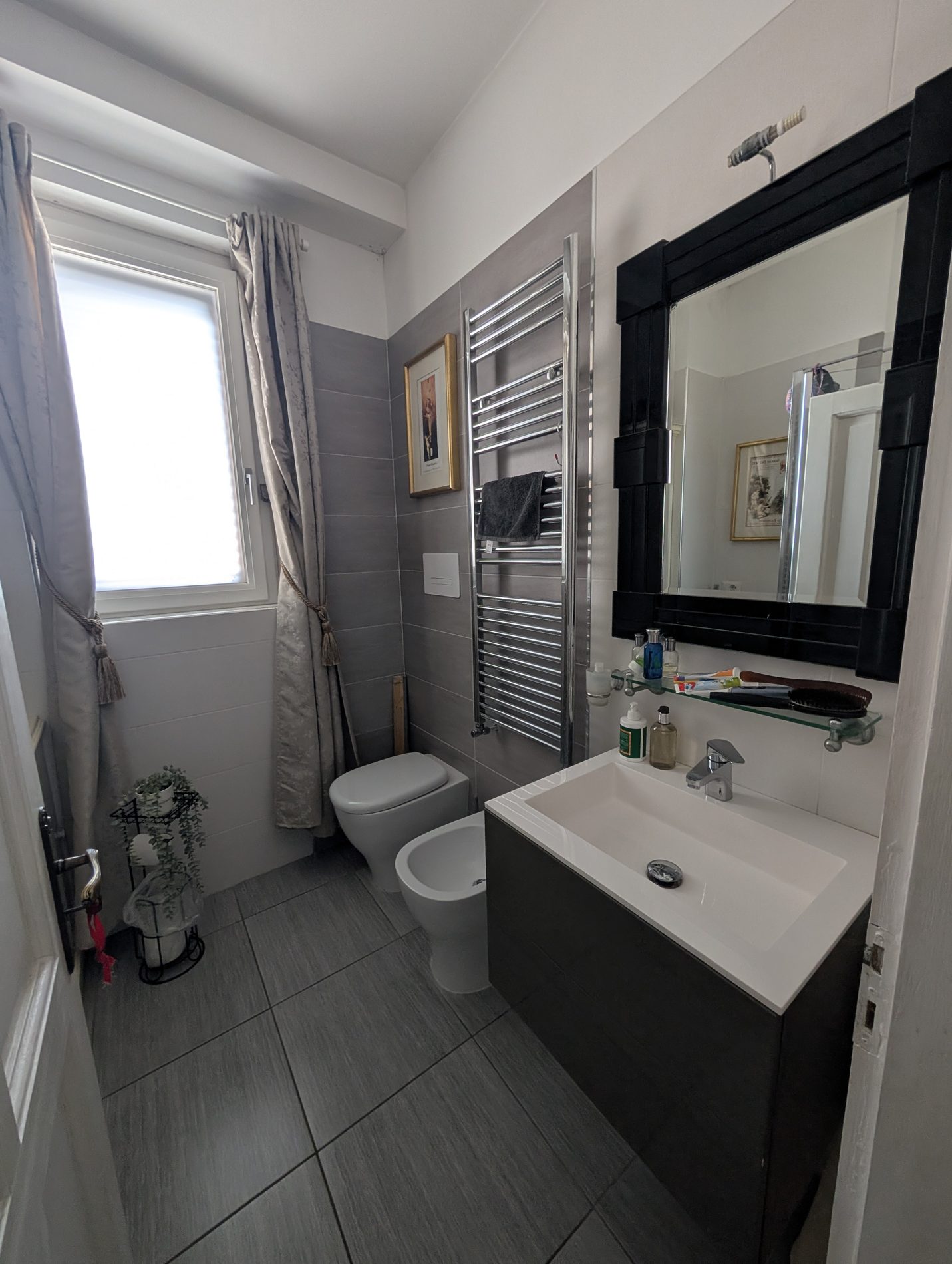 Bathroom, fourth view
