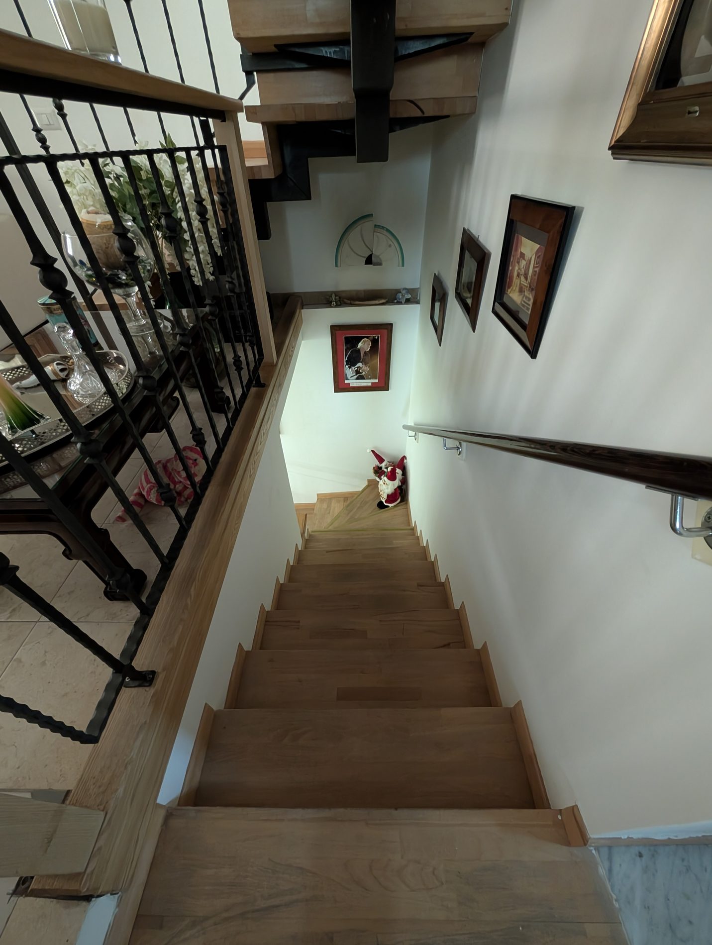 Staircase to the kitchen and reception